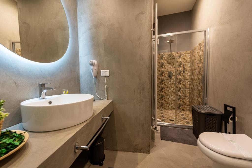 imgi_209_664451312